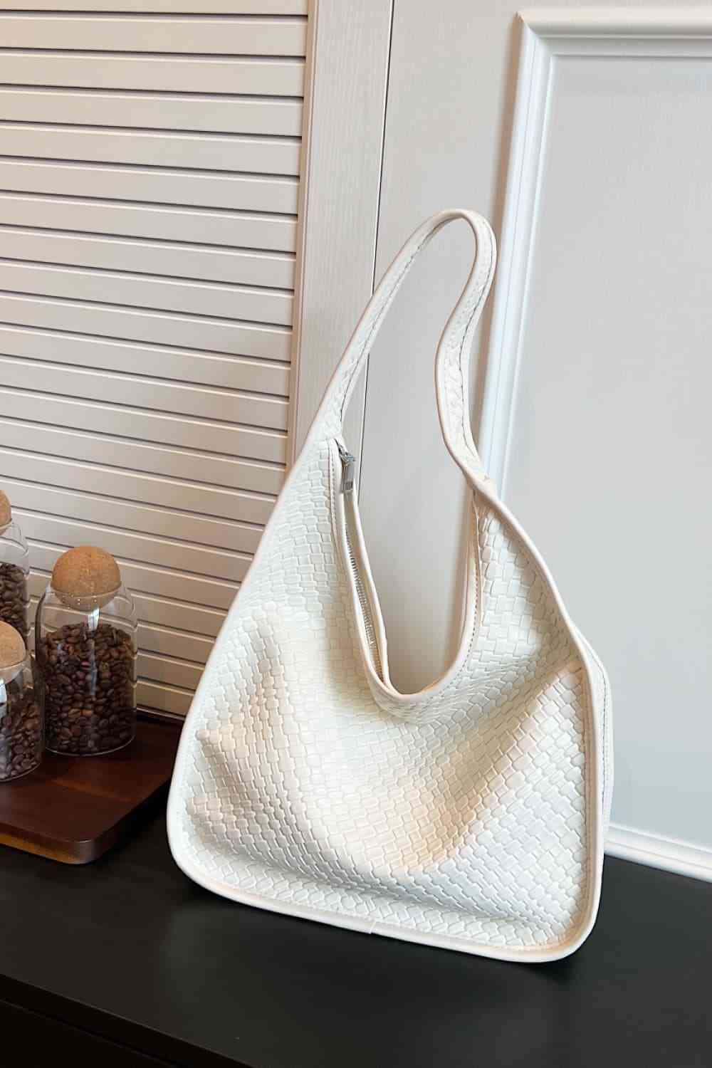 Dante Shoulder Bag in Ivory