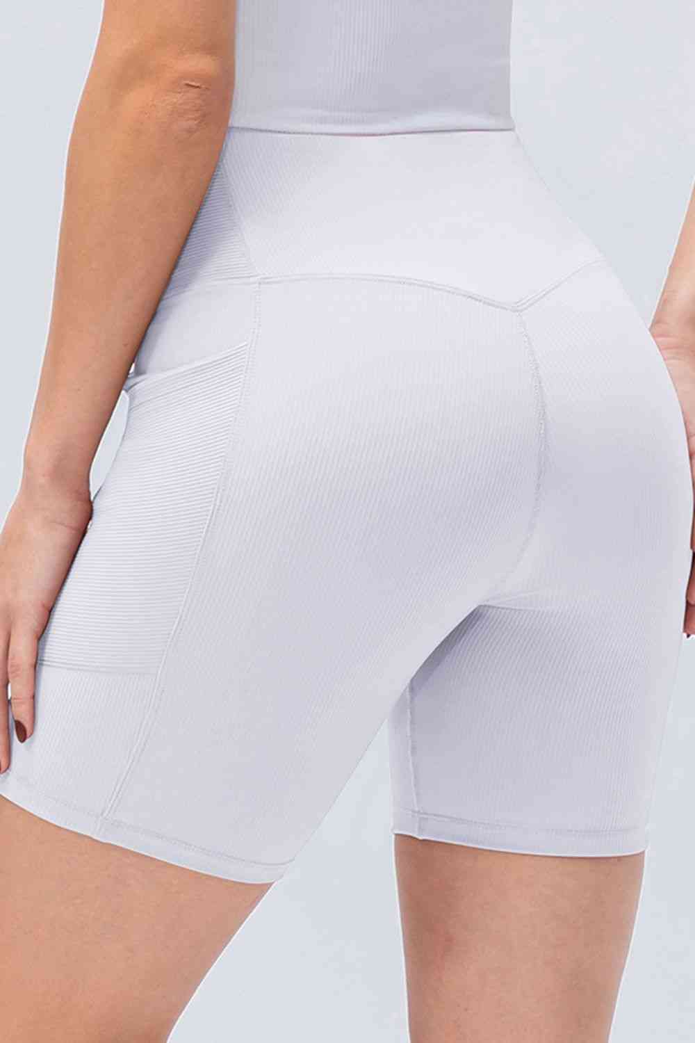 BaraTrain V-Waist Bike Shorts