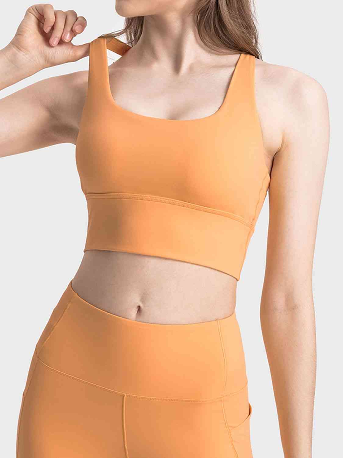 Scoop Neck Crisscross Straps Sports Bra