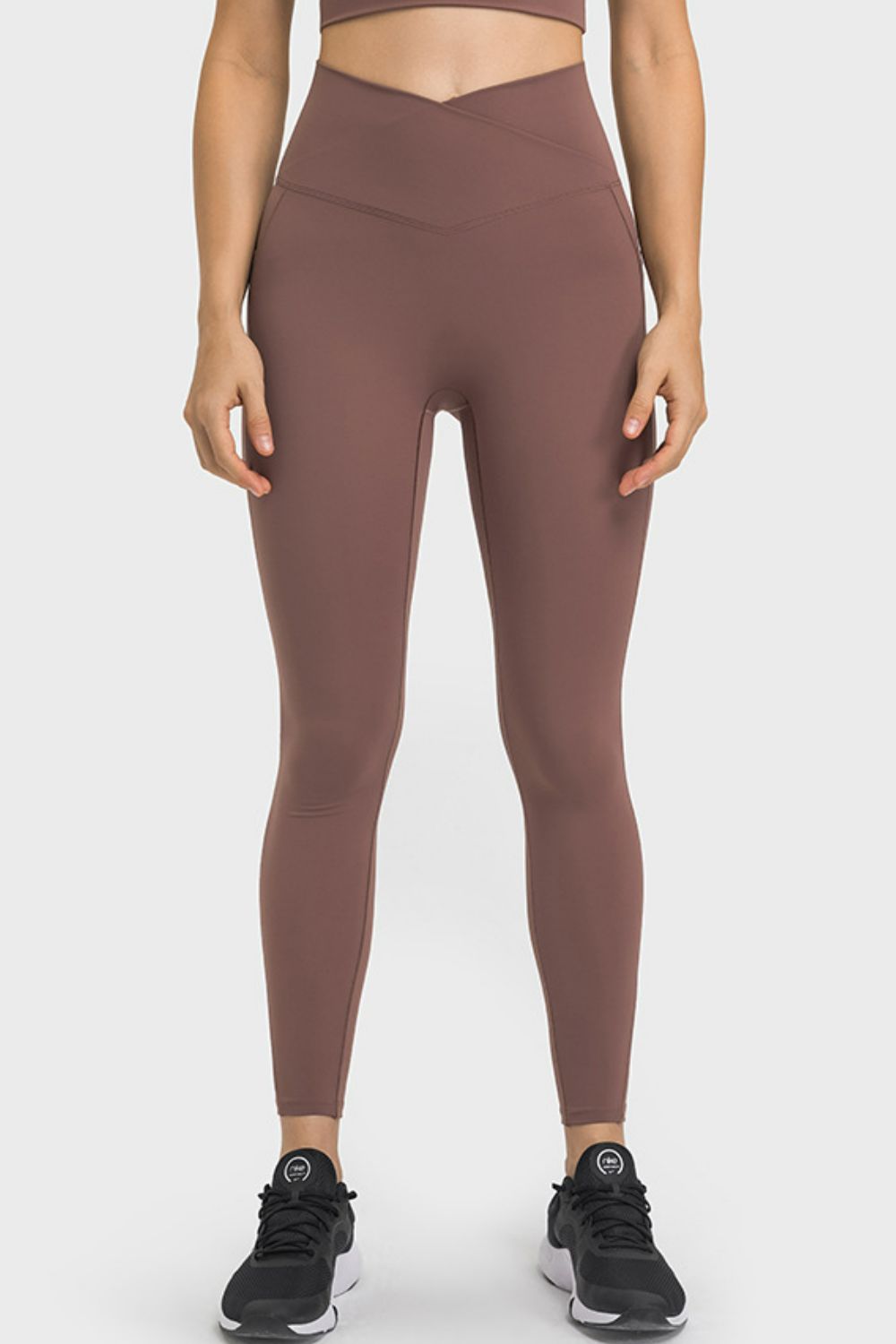 GlamFit V-Waist Yoga Leggings with Pockets