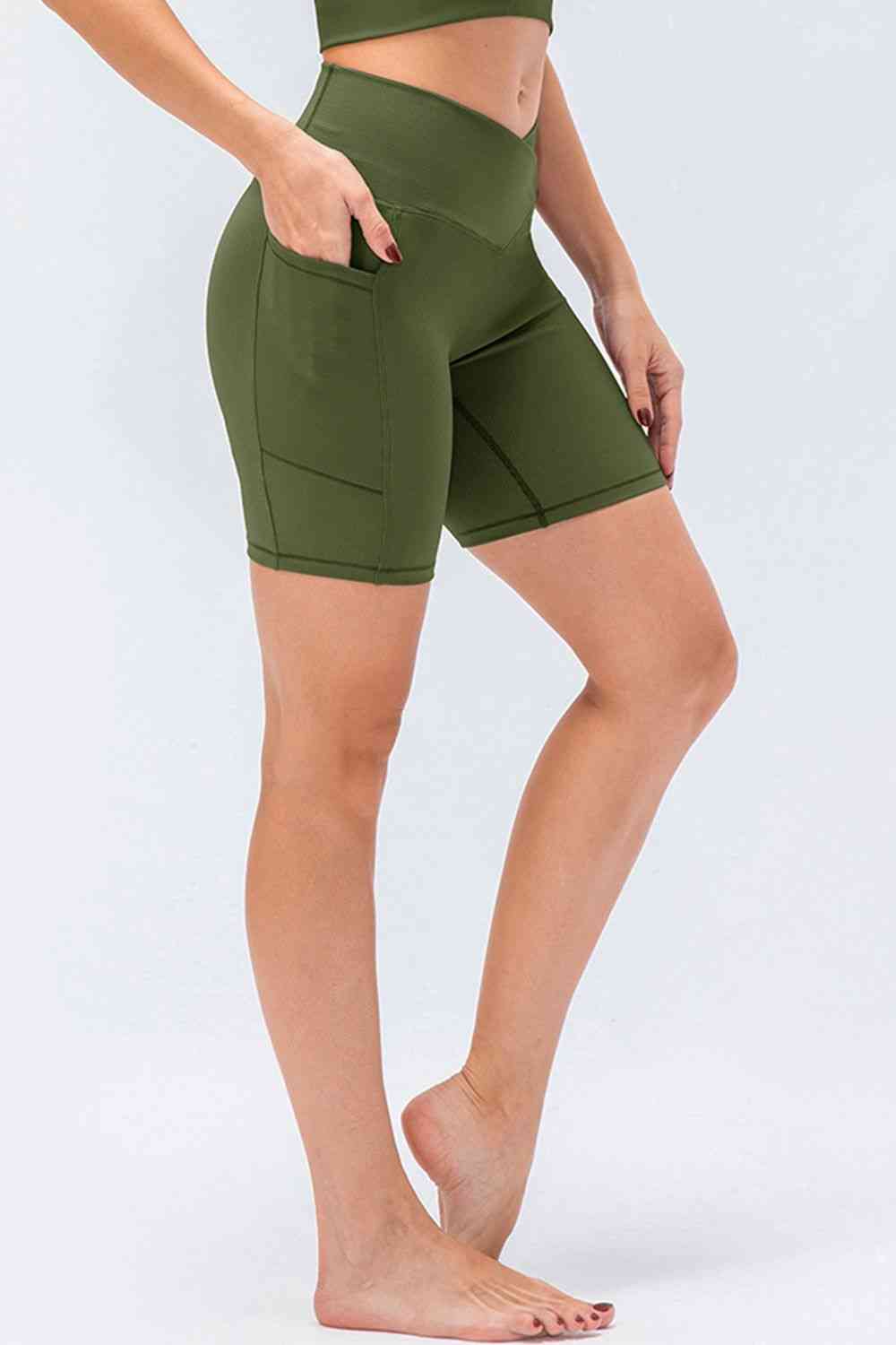 BaraTrain V-Waist Bike Shorts