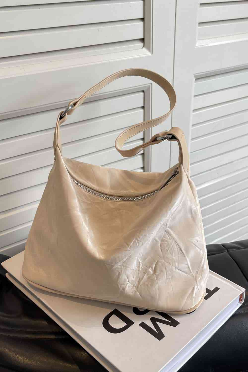 Plaza Shoulder Bag in Cream