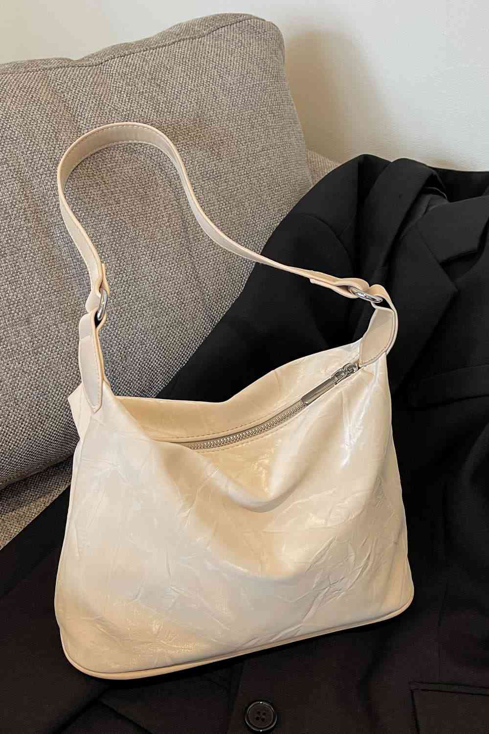 Plaza Shoulder Bag in Cream