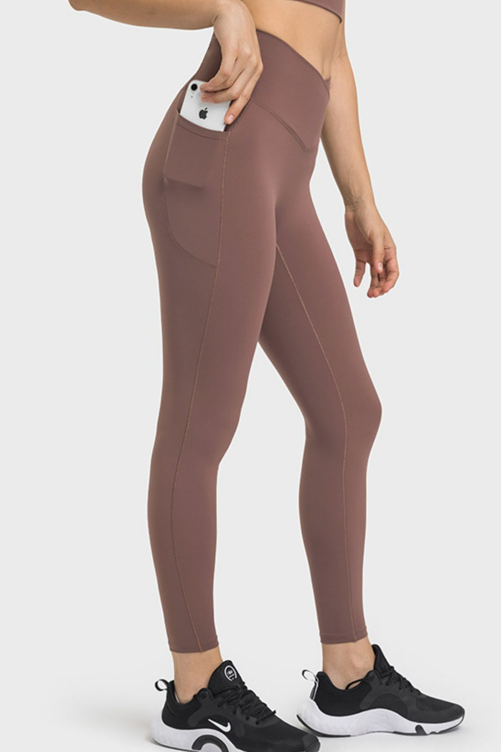 GlamFit V-Waist Yoga Leggings with Pockets